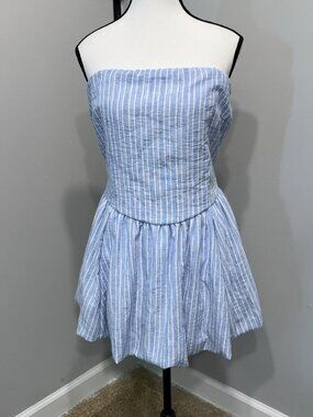 Mamelukoo Bubble Ulenwot Firthist Kinchi White and Blue Strapless Short Dress